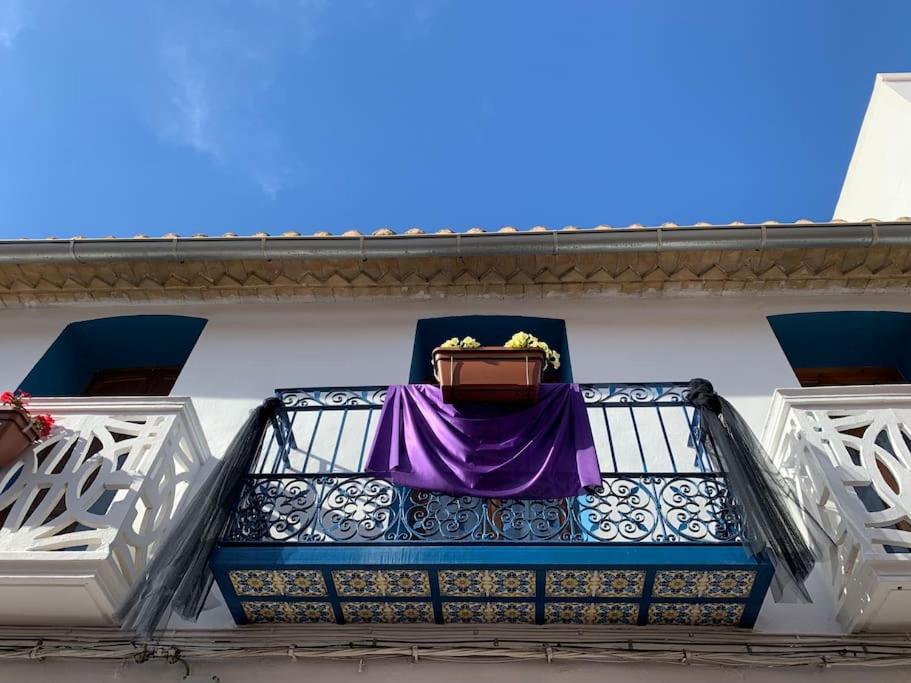Ca Corrales: Como En La Playa, Pero En El Pueblo Calpe Exterior photo